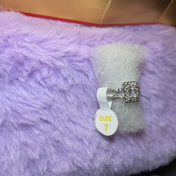 Cubic zirconia - Picture 4 of 5